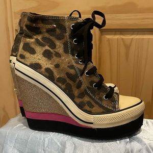 ROCK & CANDY GOLDLUXE WEDGE TENNIS SHOES